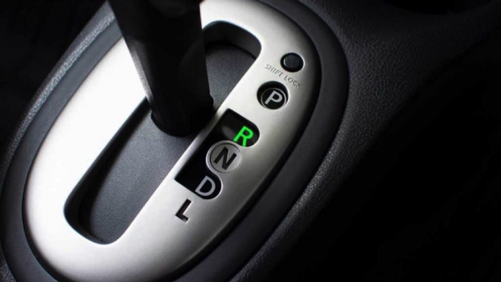 .ขับรถถอยหลัง เรื่องง่ายๆ แต่ทำไมกลายเป็นเรื่องยาก!.