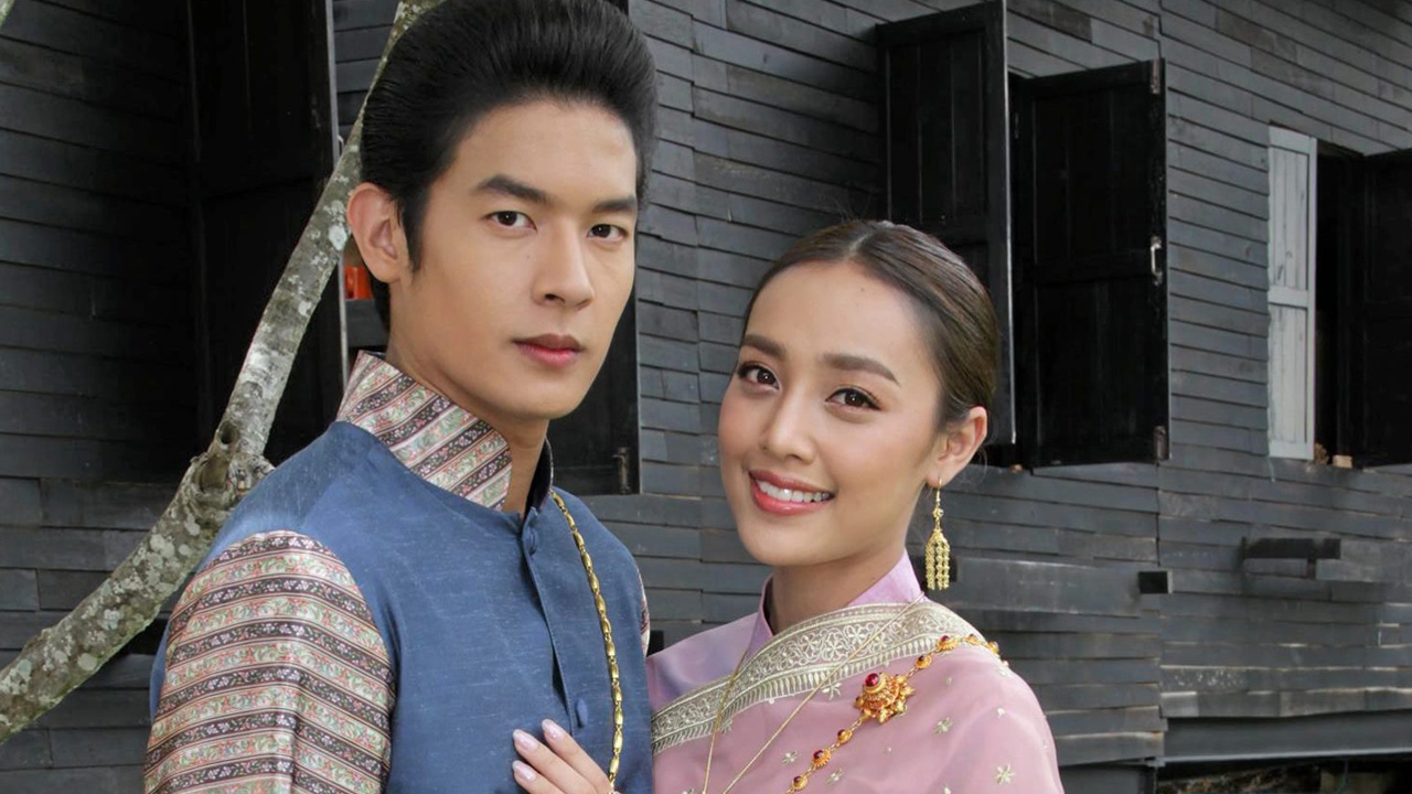 “น้ำตาล-เพื่อน” พาเปิดประตูมิติข้ามภพสู่อยุธยา สืบหาความจริงเบื้องหลังกบฏใน “ลิขิตแห่งจันทร์”