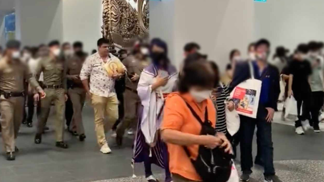 "เค ร้อยล้าน" ป่วนงานมหกรรมหนังสือระดับชาติ คนวิ่งหนีกันชุลมุน