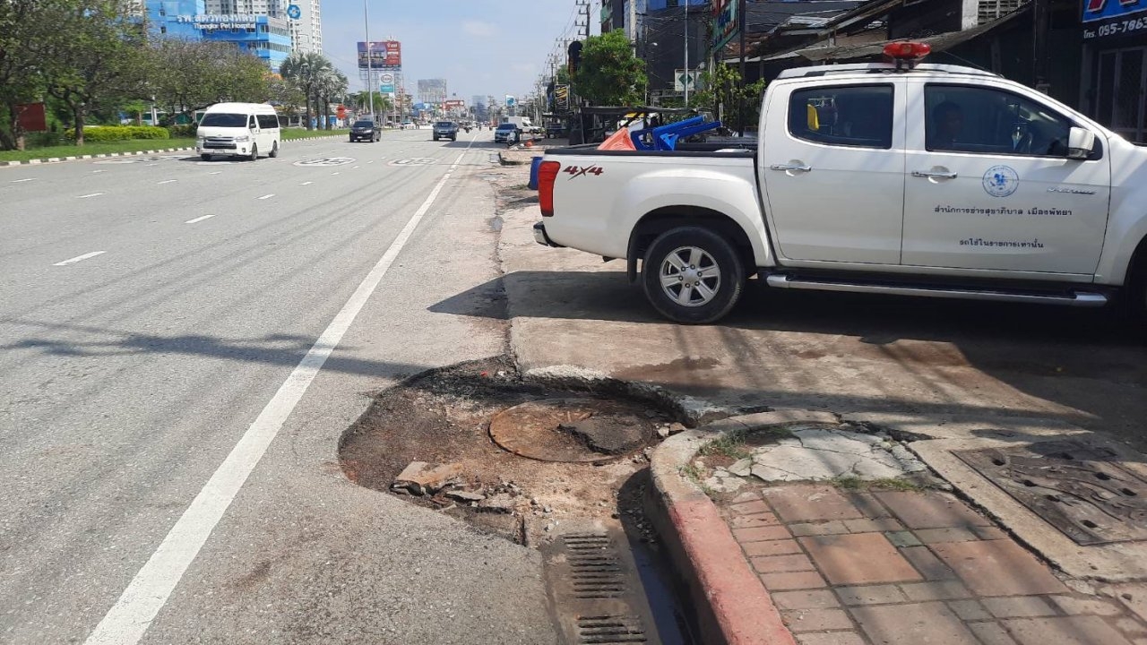 เมืองพัทยาคาดฝาท่อระเบิดปลิวสูง 5 ม.อาจเกิดจากก๊าซสะสมมากจนเกิดแรงอัด