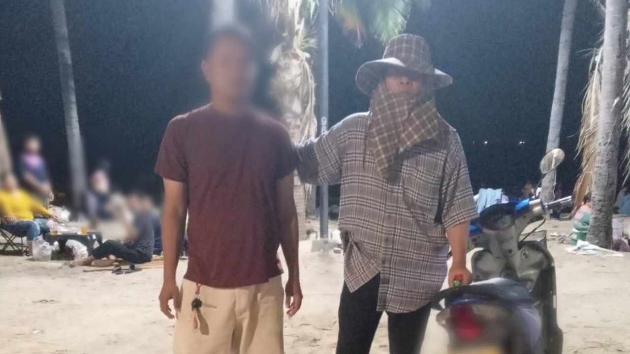 เนียนเลย ตำรวจ สภ.แสนสุข พรางตัวจับกุมคนลอบขายพลุหาดบางแสน