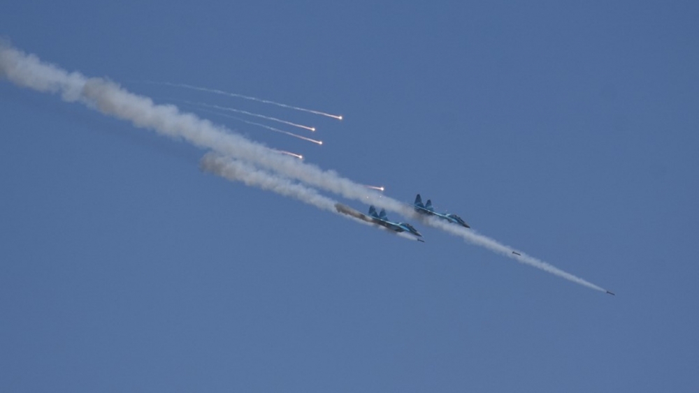 เมียนมาโจมตีทางอากาศถล่มคอนเสิร์ตกองกำลัง KIA ดับพุ่ง 50 ศพ