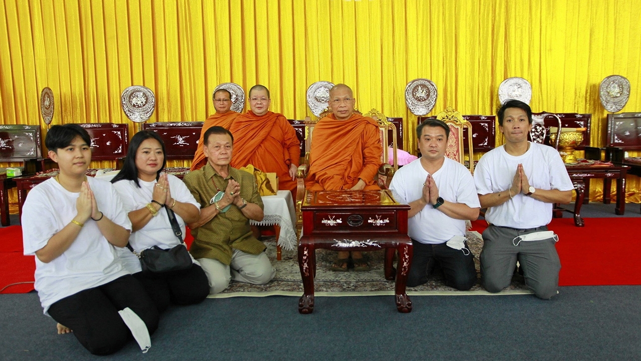 “มหาวงษ์ปู่เจ้ามณีจันทร์” ตลาดเพื่อชุมชนอย่างยั่งยืน
