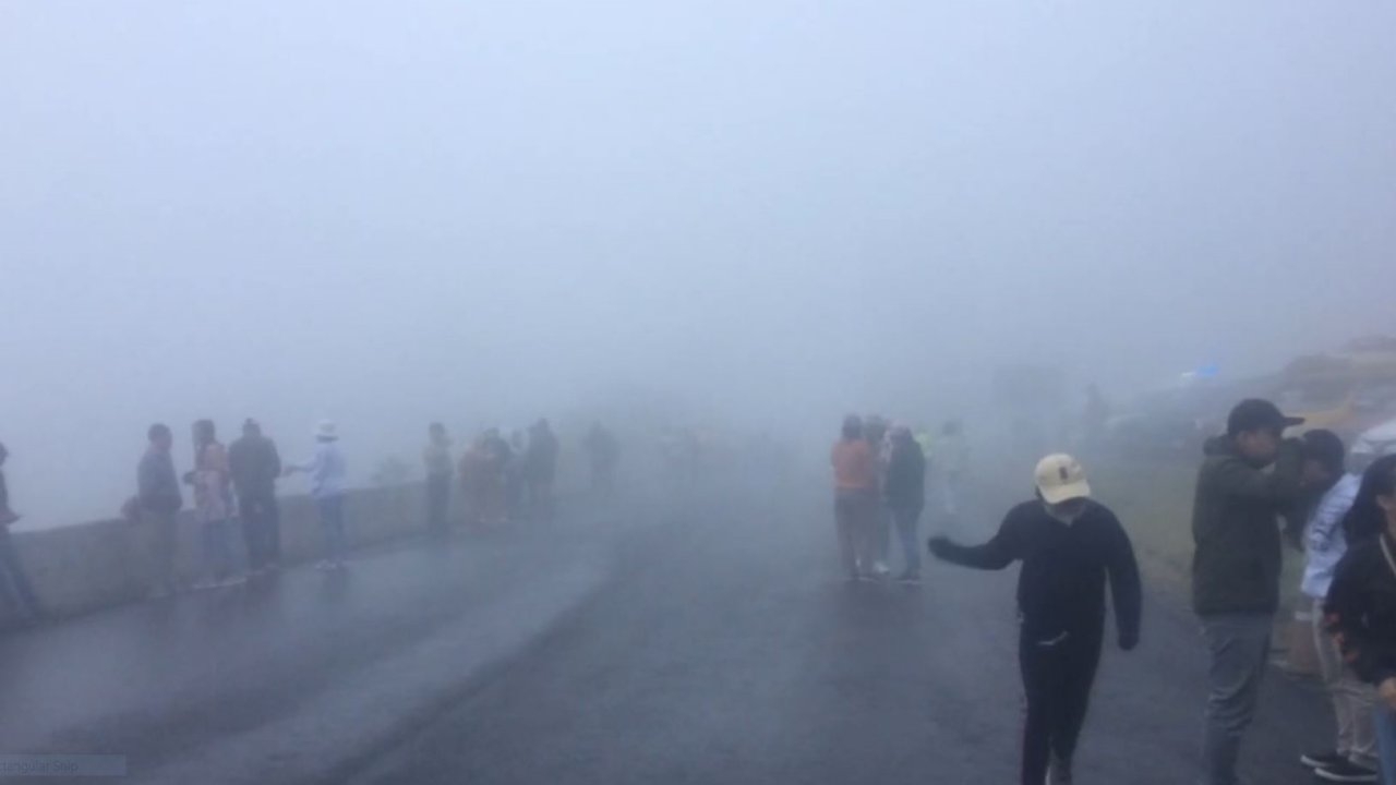 เชียงใหม่เช้านี้หลังฝนตก ดอยอินทนนท์หมอกหนาจัดอากาศปิด อุณหภูมิ 10 องศาฯ