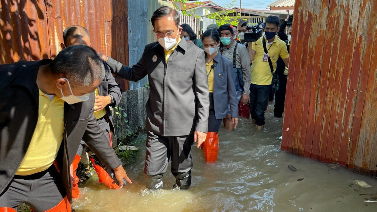 “ประยุทธ์” ห่วงน้ำท่วมทุกจังหวัด สั่งเฝ้าระวังประเมินสถานการณ์ต่อเนื่อง