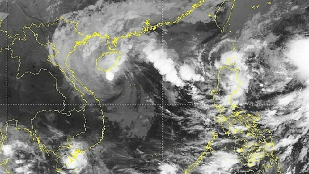 ระทึก พายุเนสาท จ่อถล่มเวียดนาม ลูกที่ 3 ใน 3 สัปดาห์ เตือนคลื่นสูง 5 ม.