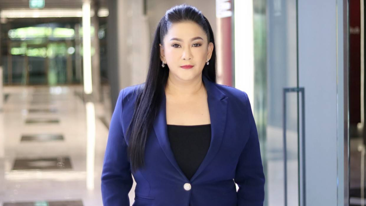 "ตรีชฎา" ยกเหตุการณ์ 14 ตุลา เตือนสติ "ประยุทธ์" ฟังเรียกร้องตั้ง ส.ส.ร.
