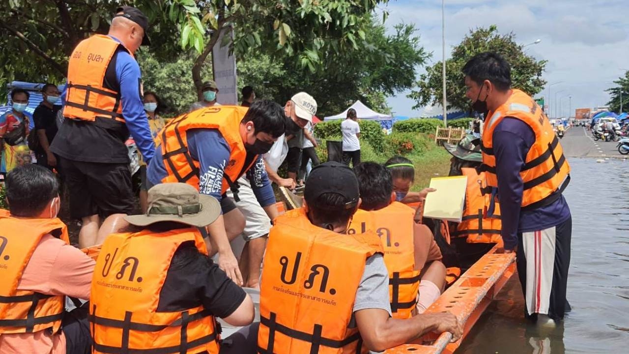 อัปเดตสถานการณ์ "น้ำท่วมอุบลราชธานี" เผยเส้นทางที่ได้รับผลกระทบ แนะทางเลี่ยง