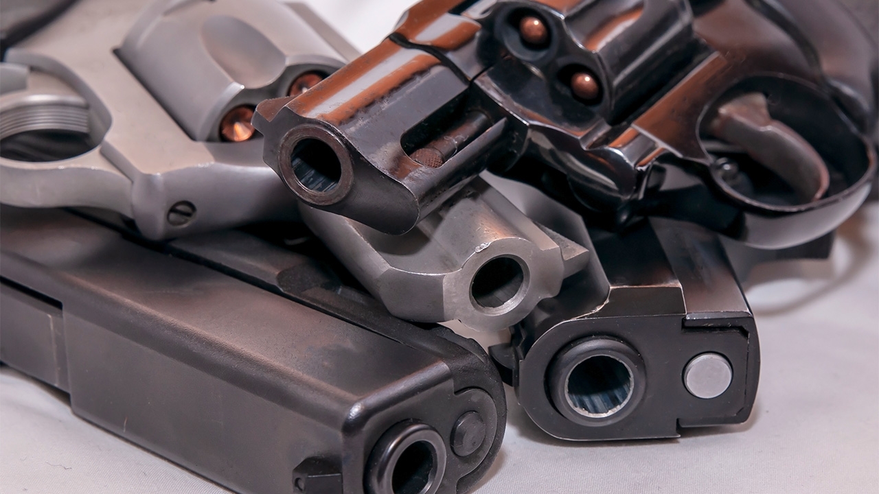 พ.ร.บ.อาวุธปืนฯ คุมเหตุไม่ทันยุค