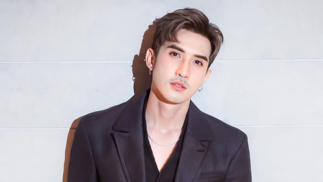 บิ๊กเอ็ม เผยภาพเงิน 24 ล้านบาทกองตรงหน้า หลังดวงเฮงถูกรางวัลที่ 1