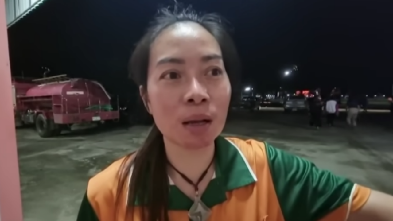 เจ้าหน้าที่ อบต. เล่านาทีเจอเด็กรอดชีวิตจากเหตุกราดยิง กำลังนอนหลับหันหลัง