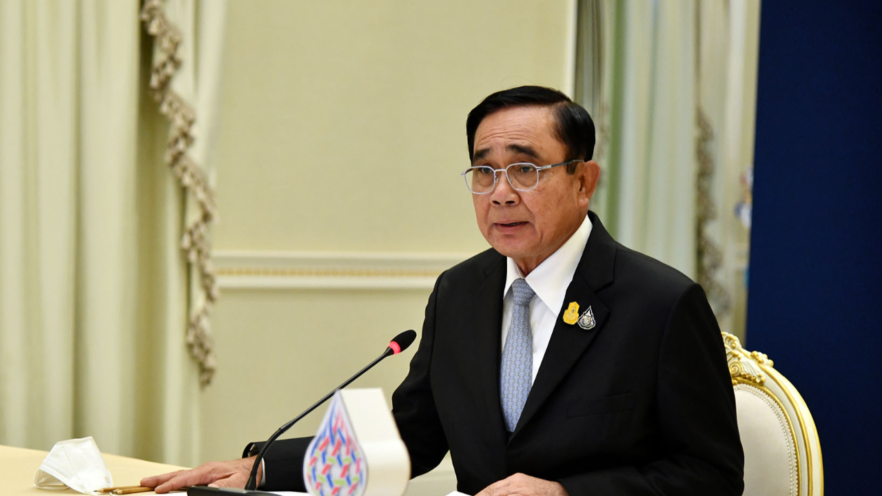 นายกฯ สั่งเร่งช่วยเหลือประชาชนที่ถูกน้ำท่วมทุกพื้นที่อย่างเต็มกำลัง