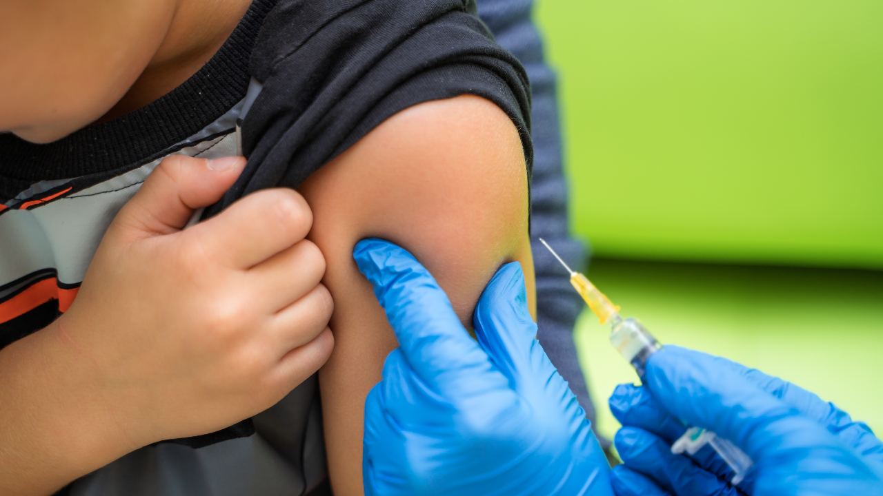 เชิญชวนเด็ก 6 เดือน - 4 ปี เข้ารับวัคซีนป้องกันโควิด-19 ที่รพ.ทั่วประเทศ