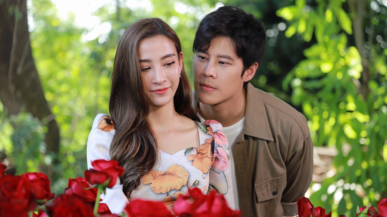 “เบน” คุกเข่าขอ “แจมมี่” แต่งงาน ส่งท้ายใน “พยัคฆ์ร้ายนายกุหลาบ”