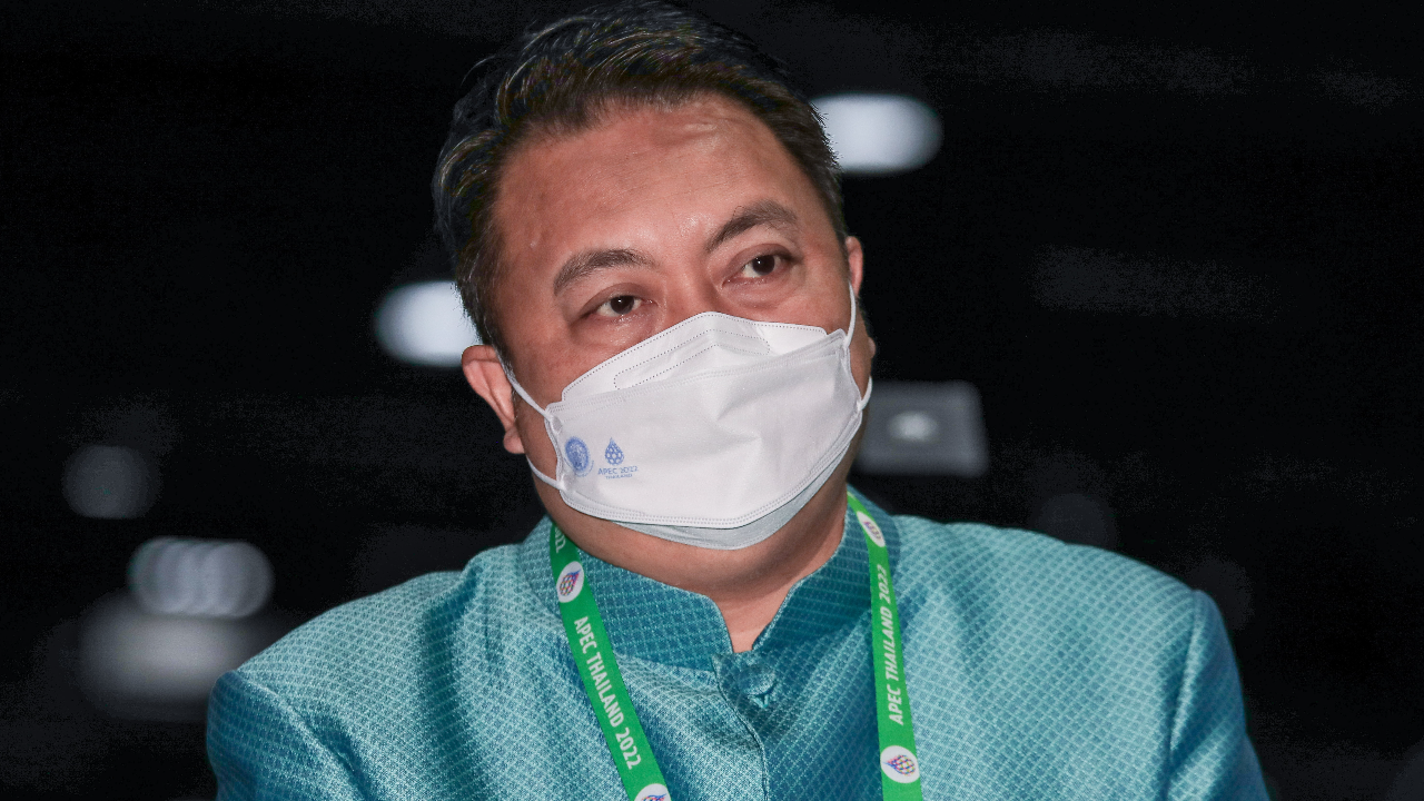 "สุชาติ" ปัดตอบ ปม "บิ๊กตู่" แยกทาง "บิ๊กป้อม" ยัน ขอคุยผู้ใหญ่ก่อน