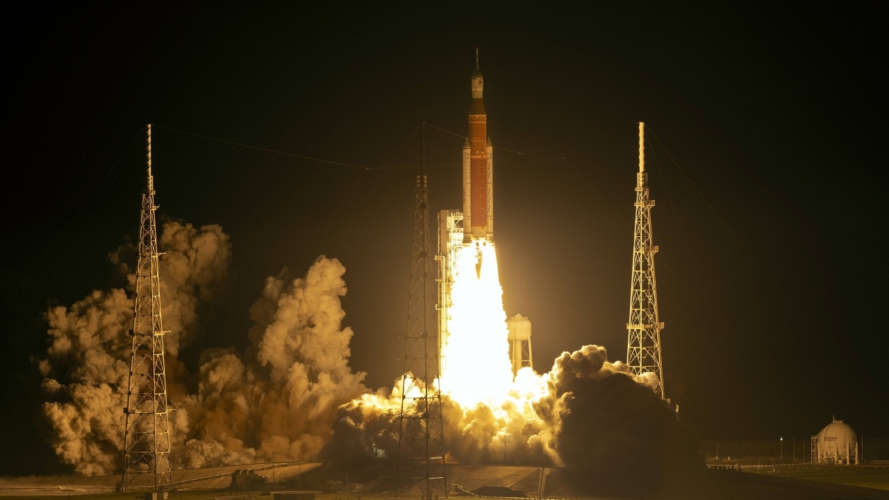 นาซาเปิดนาที ปล่อยจรวด ภารกิจ ‘อาร์ทิมิส 1’ ไปดวงจันทร์ สำเร็จแล้ว (คลิป)