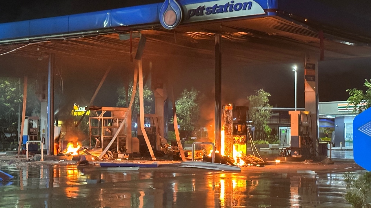 ไฟใต้ลุกโชน วางระเบิดปั๊มน้ำมัน 2 แห่ง จ.ปัตตานี พนักงาน-ประชาชนหนีตายระทึก