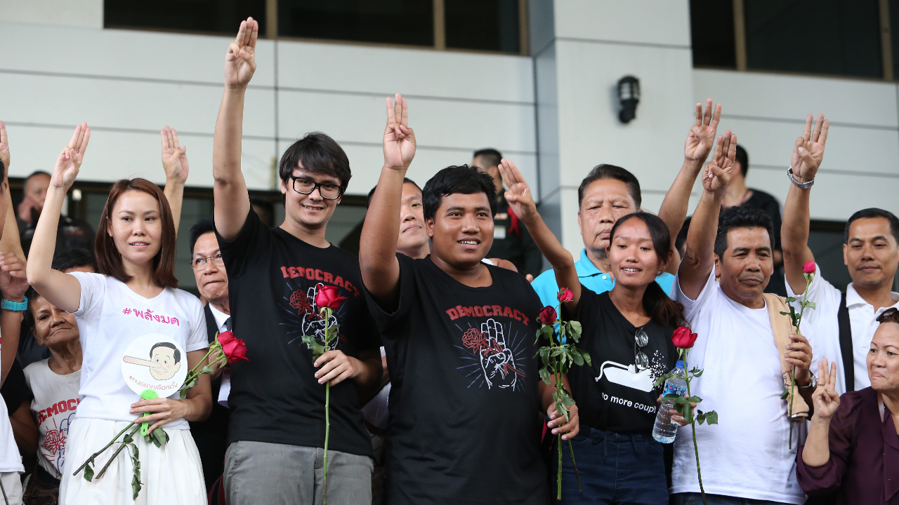 ศาลยกฟ้อง 10 แกนนำ คนอยากเลือกตั้ง ไม่ผิด ม.116 ชุมนุมหน้า ทบ.ปี 61