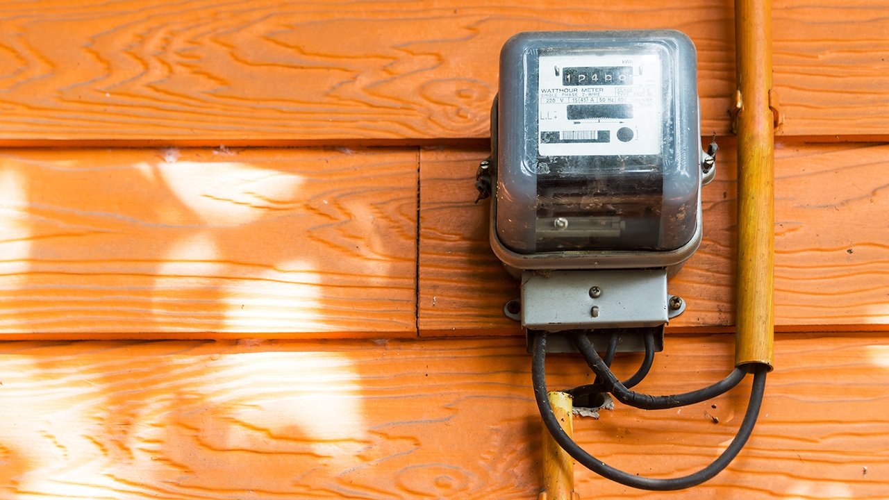 กฟผ.-พพ.อุ้มเกษตรกร ลดค่าไฟพื้นที่ห่างไกล