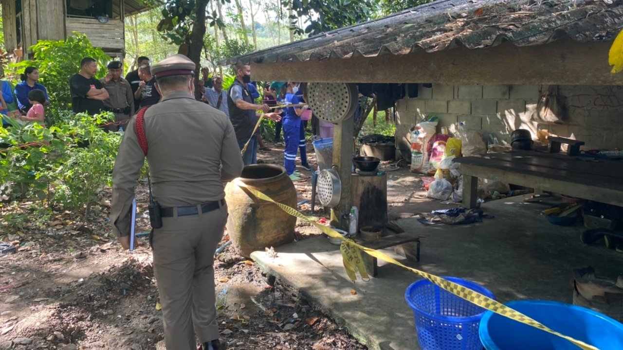 ตร.บางสะพานน้อย รวบตัวหนุ่มป่วยทางจิต ฆ่าแม่ตัวเองตายคา