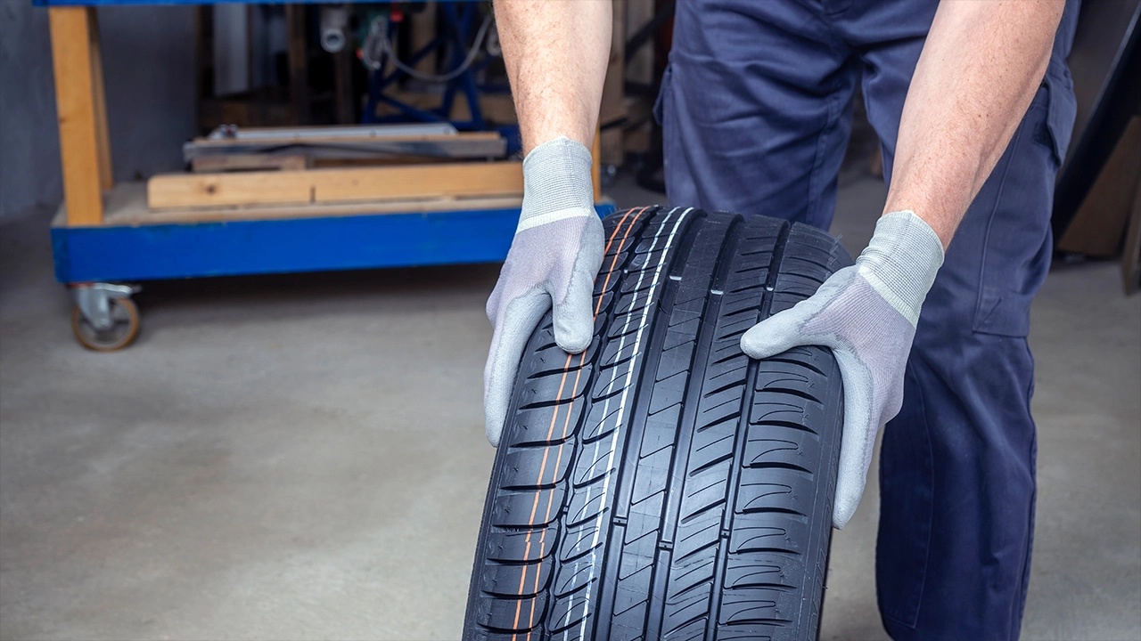 .ดูแลยางอะไหล่ให้พร้อมใช้งาน ล้ออะไหล่ท้ายรถยางช่วยชีวิตแต่หลายคนกลับหลงลืม.