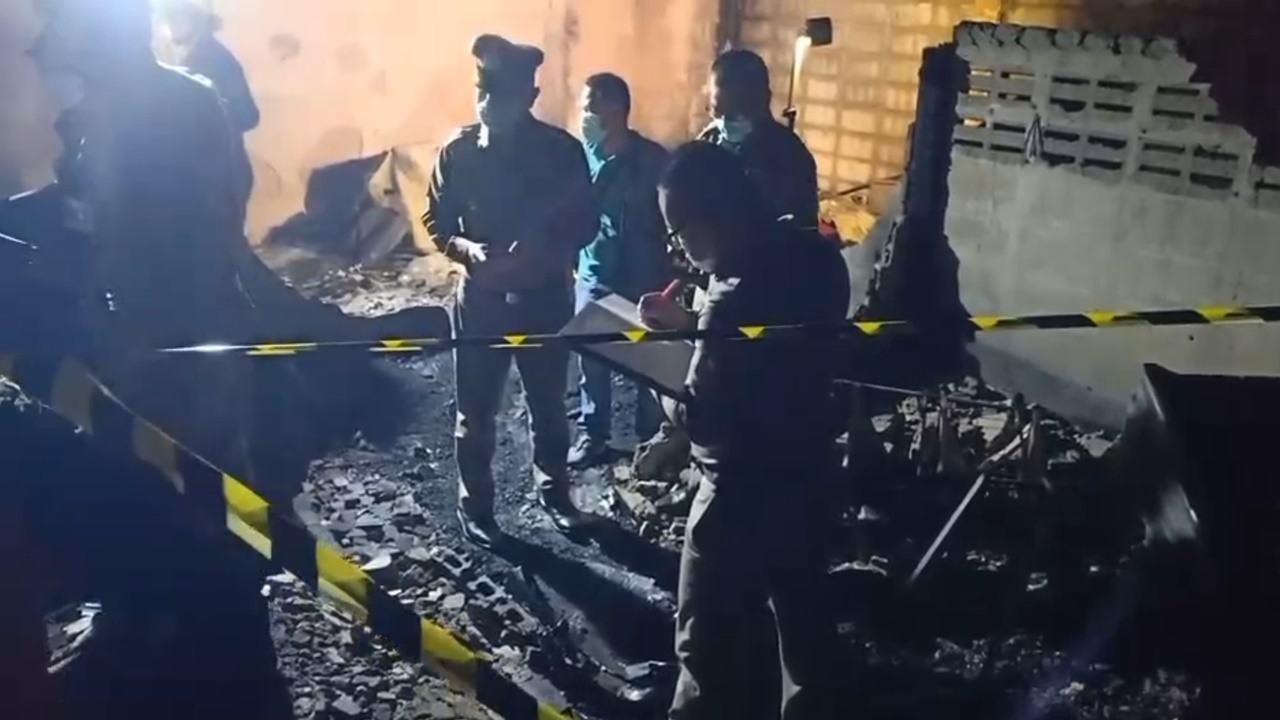 ไฟไหม้บ้านในซอยนราธิวาสราชนครินทร์ 6 คลอก ด.ญ.วัย 11 ปี เสียชีวิต