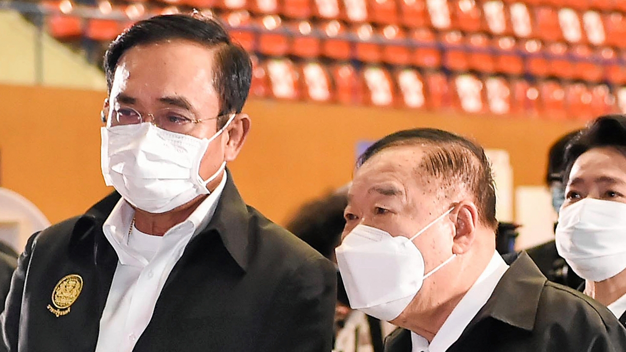 แก้รัฐธรรมนูญกับทางแยกของ 2 ป.