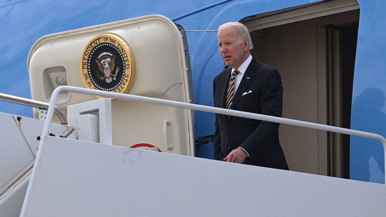 โจ ไบเดน ถึงกรุงพนมเปญร่วมประชุมอาเซียน