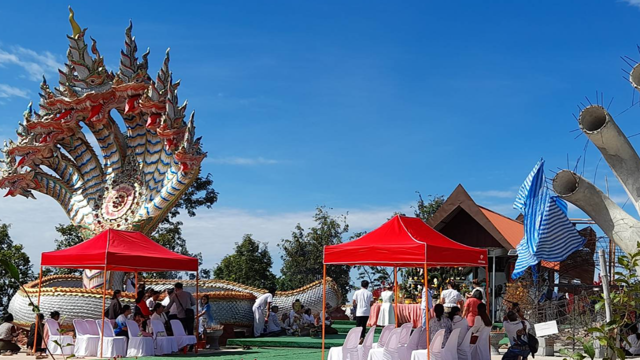 คอหวยแน่นวัด ส่อง "เลขเด็ด" งานบวงสรวงใหญ่พญาอนันตนาคราชงวด 16/11/65