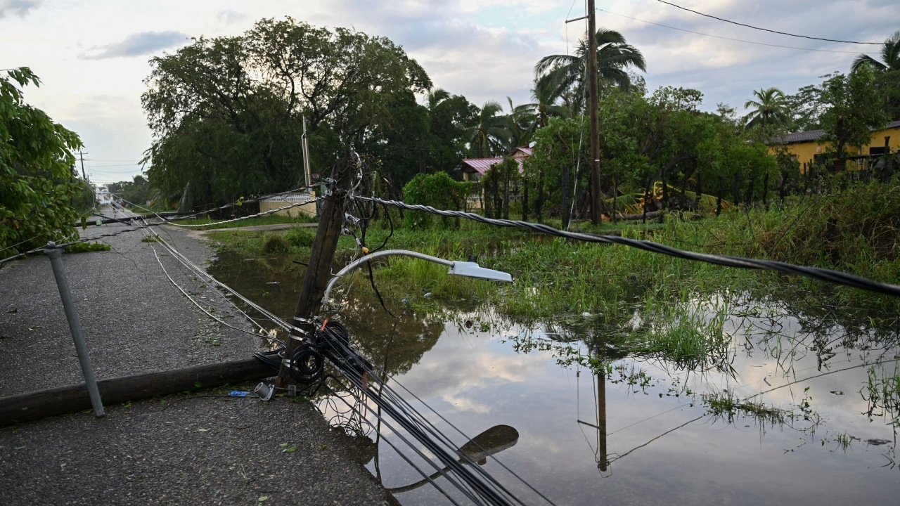 6 รัฐมาเลเซียอ่วมจากน้ำท่วม ทำบรรยากาศหาเสียงเลือกตั้งสะดุด