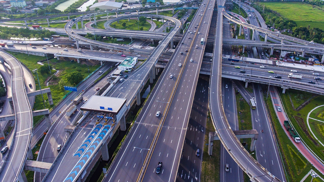 ทางด่วนรถไฟฟ้ากำไรพุ่ง BEM ปลื้มทางด่วน 1 ล้านคัน/วัน, รถไฟฟ้า 3 แสน/วัน
