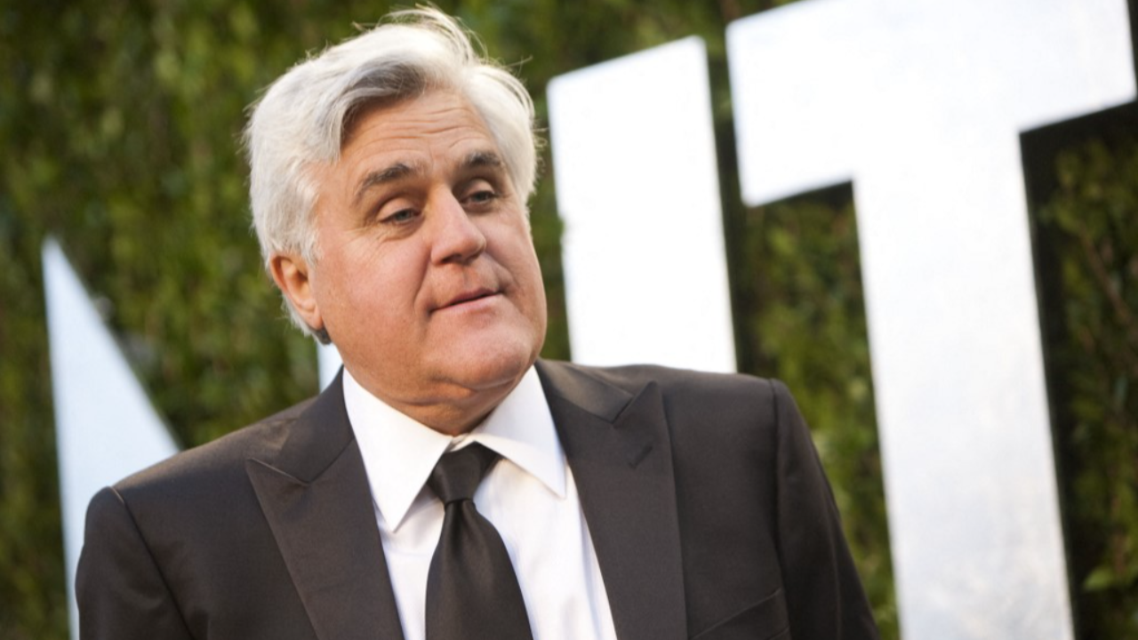 "เจย์ เลโน" พิธีกรดังชาวอเมริกัน ถูกไฟคลอกเจ็บหนักหลังรถไฟไหม้ในโรงรถที่บ้าน