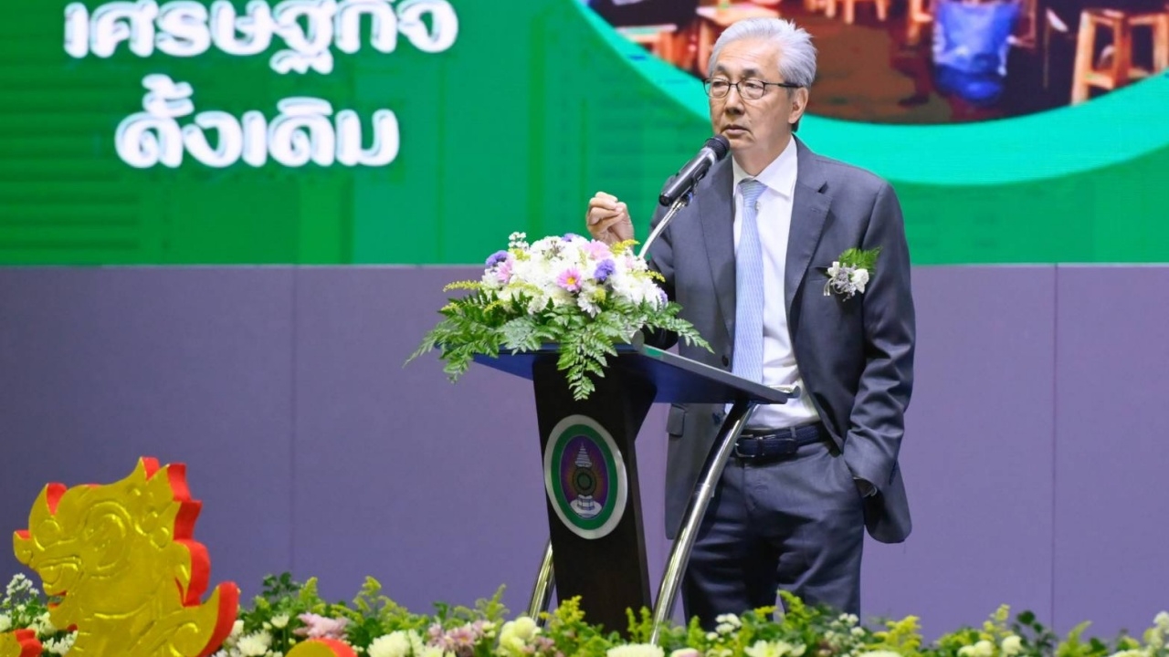 "สมคิด" คืนเวทีบรรยาย ห่วงเศรษฐกิจสู่ยุคเสื่อมถอย เหลื่อมล้ำ-ทุจริต