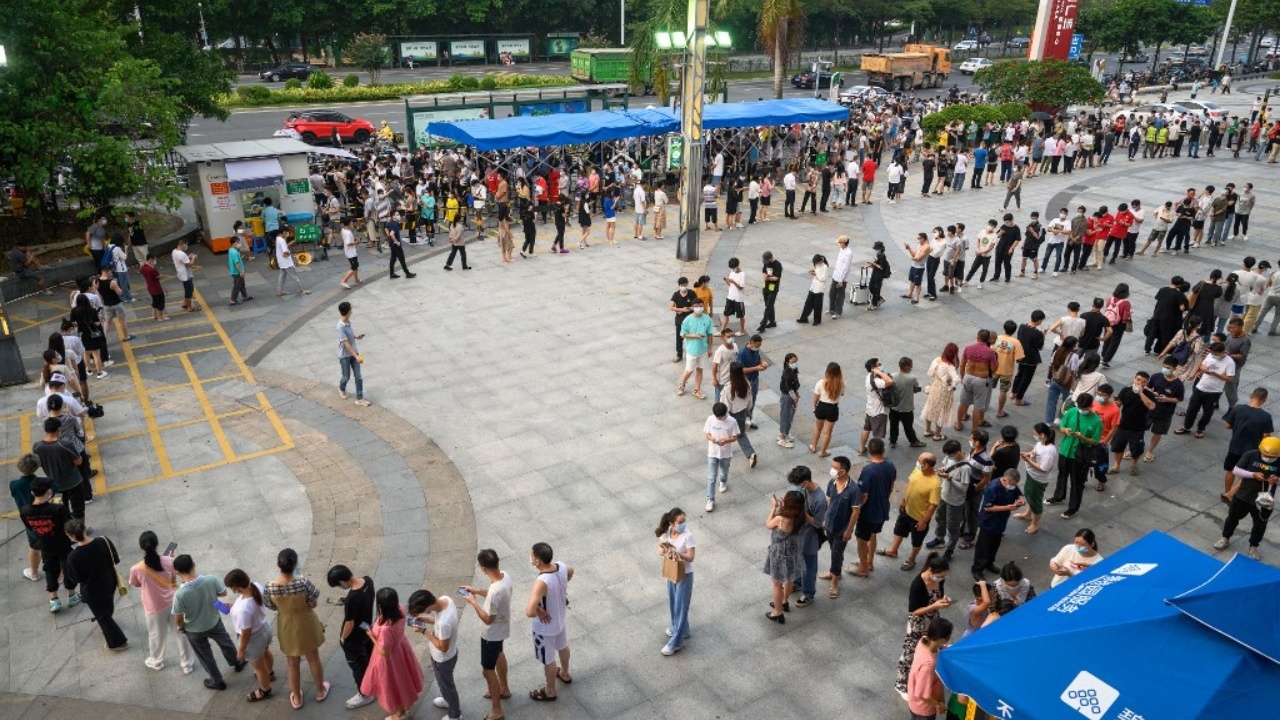 จีนล็อกดาวน์คนกว่า 5 ล้านในกวางโจว พบติดโควิดรายใหม่ทะลุ 3 พันคน 