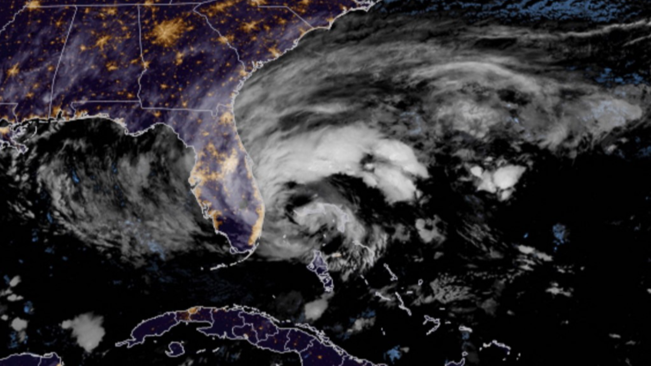 มาอีกแล้ว ฟลอริดาอพยพปชช.รับมือโซนร้อนนิโคล ยกระดับเป็นเฮอริเคนจ่อขึ้นฝั่ง