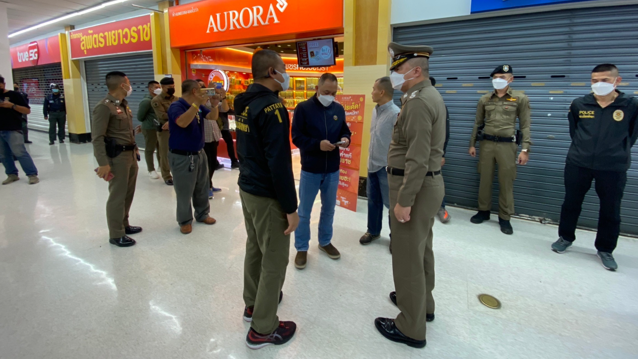 "ผบช.ภ.2" สั่งเร่งแกะล่าโจรชิงทอง พนง.เผยข้อความในกระดาษก่อนถูกจี้