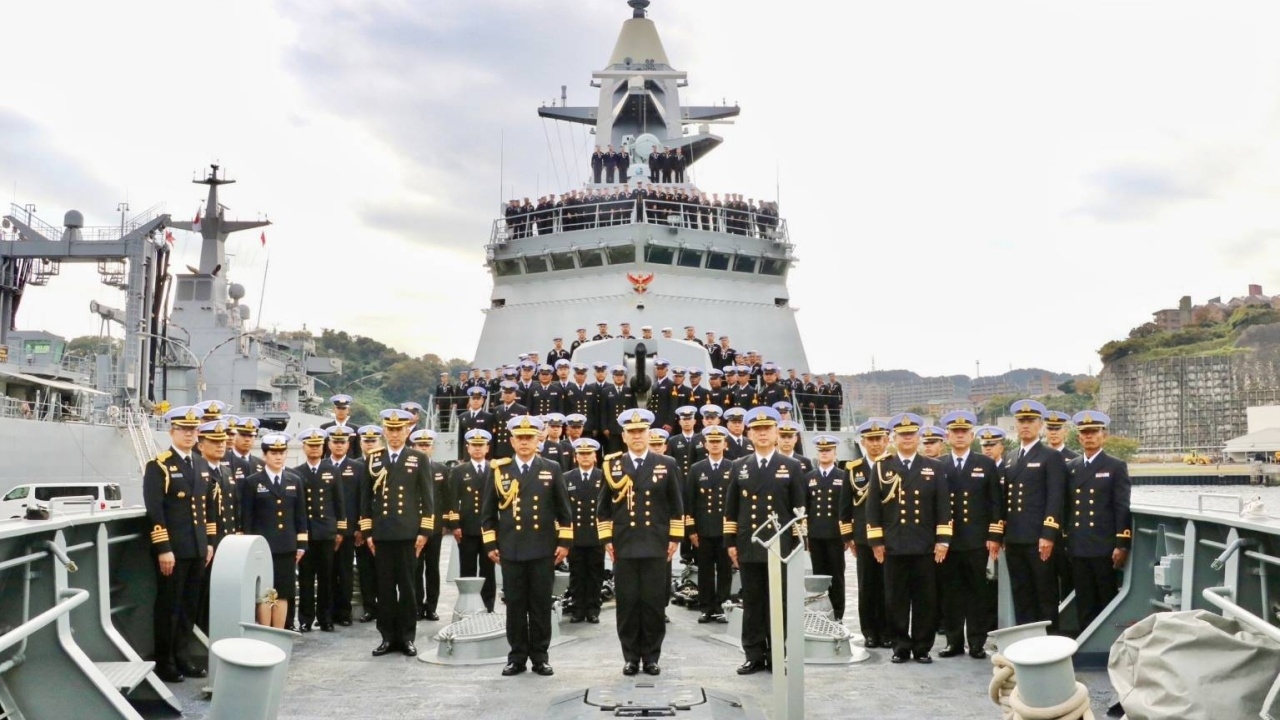 ผบ.ทร. เยี่ยมขอบคุณกำลังพลเรือสวนสนาม ปลื้มนำเกียรติยศให้โลกได้รับรู้