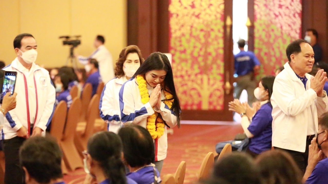 "รวมแผ่นดิน" โชว์นโยบายถูกใจคนเหนือ ลั่นกลอง จัดประชุมใหญ่ 26 พ.ย. นี้