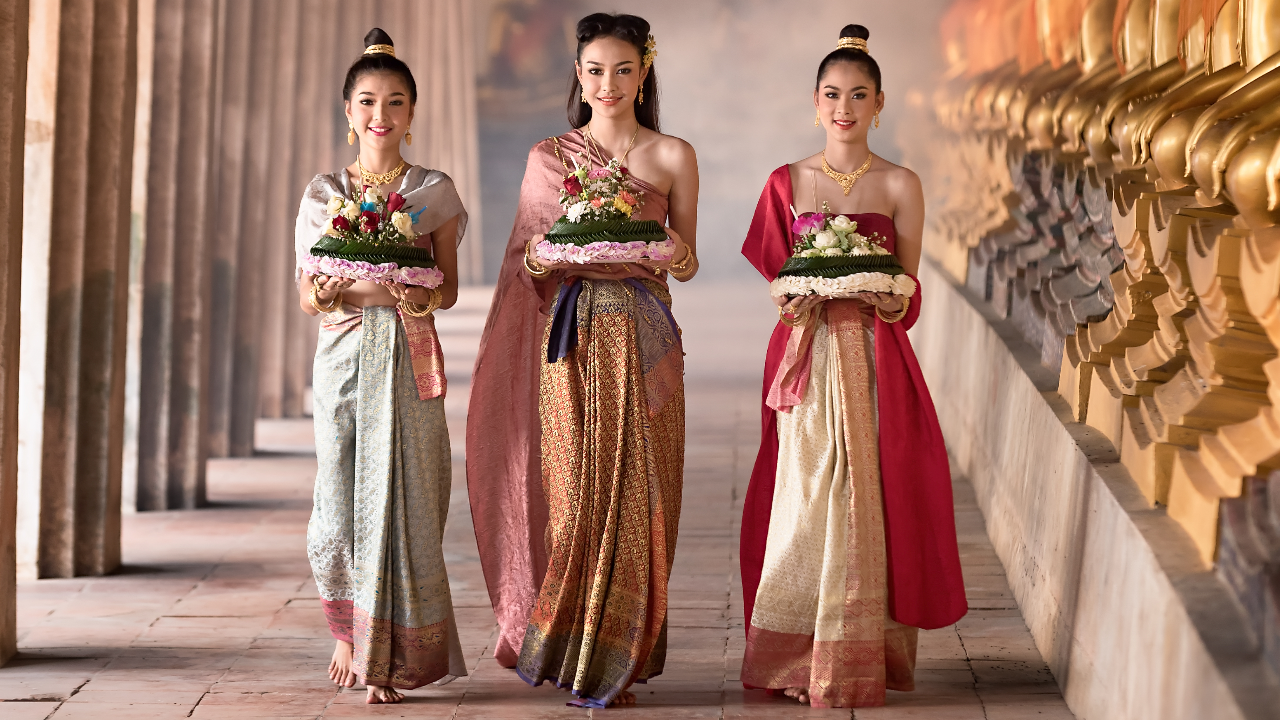 เปิดตำราทำนาย "ฝันว่าลอยกระทง" บอกเหตุดีหรือร้าย เรื่องใดที่ควรระวัง?