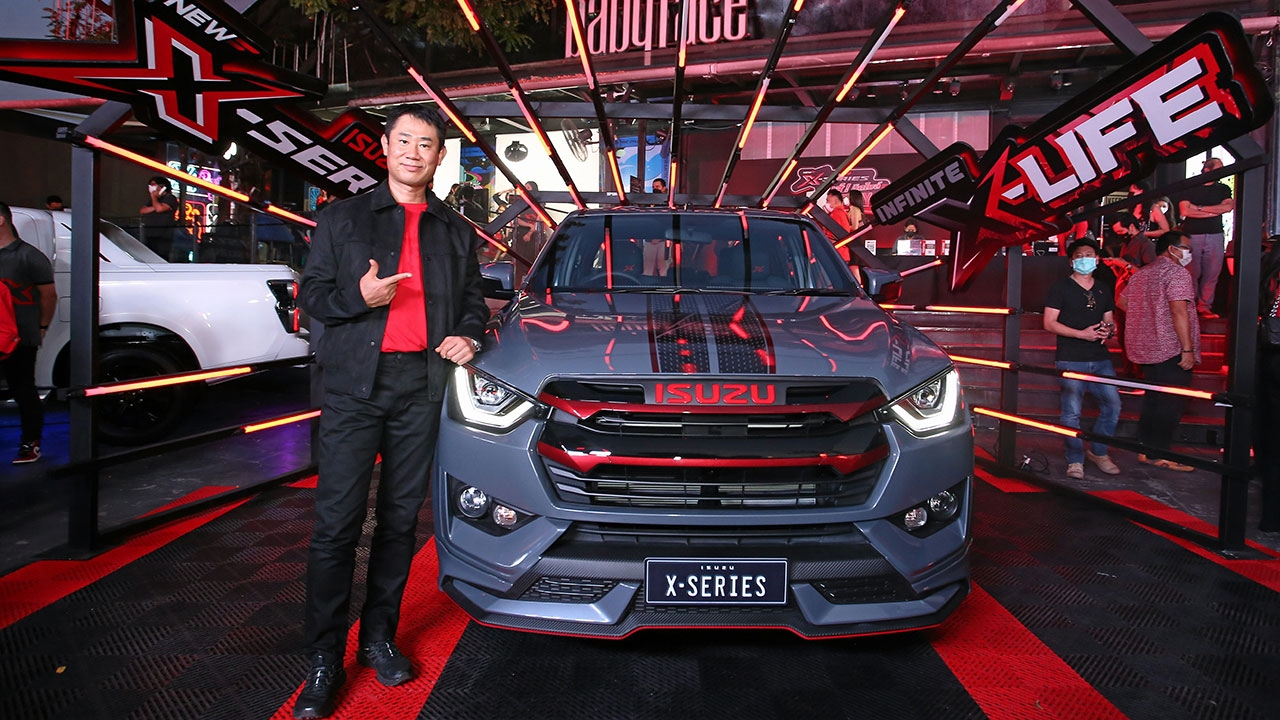 อีซูซุฉลอง 12 ปีปิกอัพเพื่อคนสไตล์ X กระหึ่ม! สปอร์ตเรซซิ่ง New! Isuzu X-Series