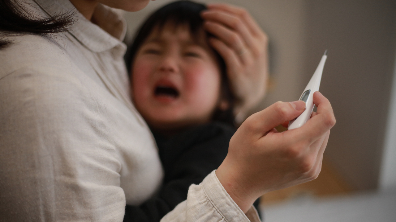 พ่อแม่ต้องเข้าใจ 10 ข้อควรรู้  "โรค RSV" ป้องกันได้ หากปฏิบัติถูกต้อง