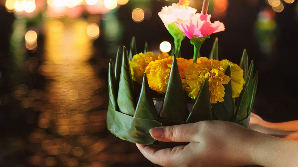 .วันลอยกระทง 2565 ความเชื่อ ตำนานในอดีต พร้อมคำขอขมาพระแม่คงคา.