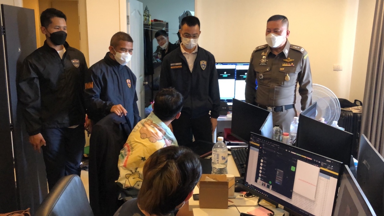 ตร.PCT ทลายเว็บพนัน ย่านสนามบินน้ำ รวบ 18 แอดมิน เงินหมนุเวียน 100 ลบ.