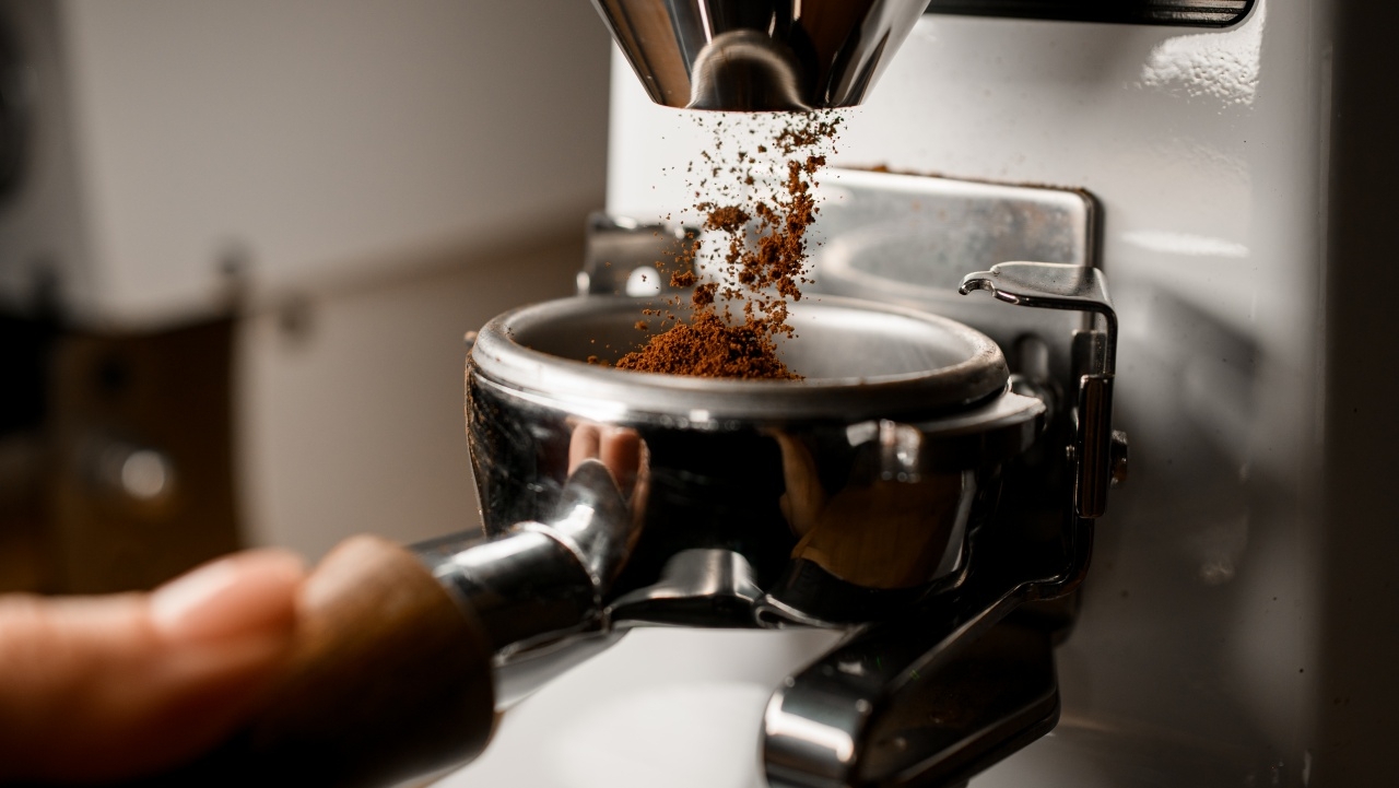 เครื่องบดกาแฟมือหมุน และอัตโนมัติยอดฮิต 2022-2023