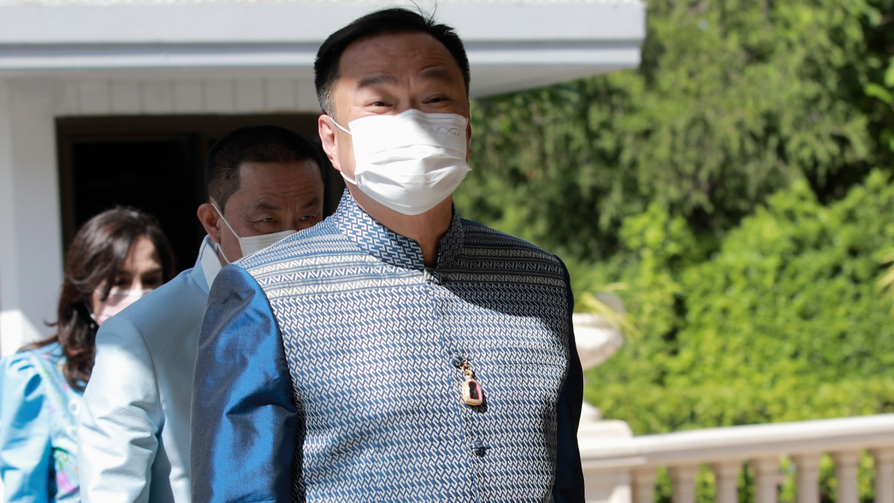 “อนุทิน” ยืนกราน ปัดแลกโหวตกับ ก้าวไกล ปมร่างสุราก้าวหน้า-กัญชา กัญชง