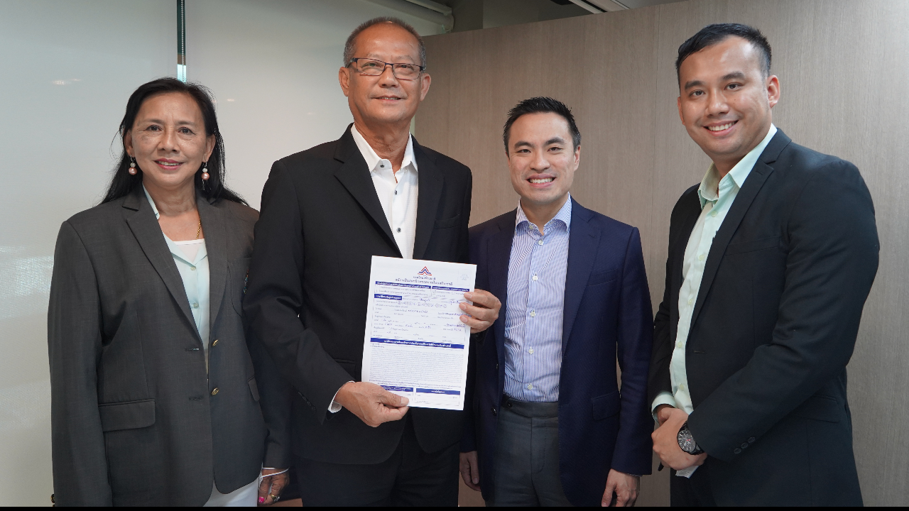 "สมบูรณ์" มาตามนัด สมัครเข้าสมาชิก รวมไทยสร้างชาติ (รทสช.) ตลอดชีพ