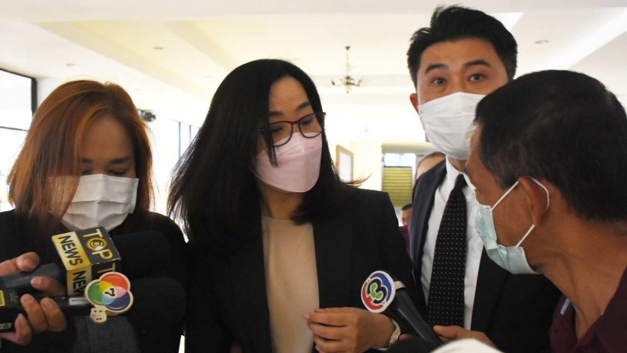 ตร.ชุดทำคดีตู้ห่าวเรียกสอบ ตม.26 แห่ง เชิญ "พัชรินทร์" แจงที่มาทรัพย์สิน