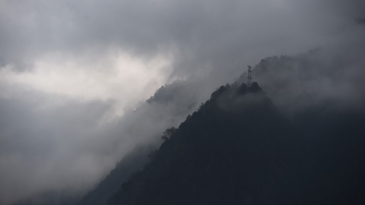 สภาพอากาศวันนี้ ตอนบนอุณหภูมิลด 1-3 องศาฯ-ภาคใต้ฝนลดแต่ยังหนัก