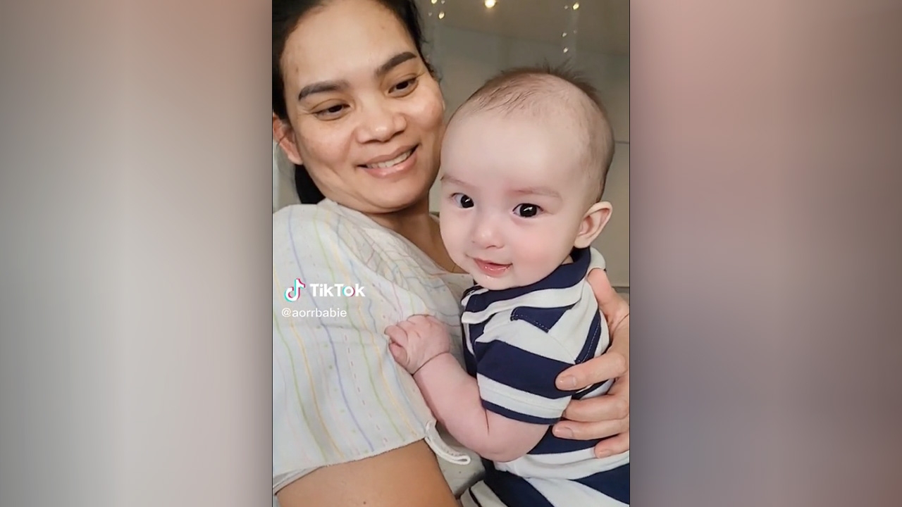 เผยภาพพี่เลี้ยง น้องไซลาส ลูกดิว อริสรา ชาวเน็ตแห่ทักหน้าคุ้นๆ (คลิป)