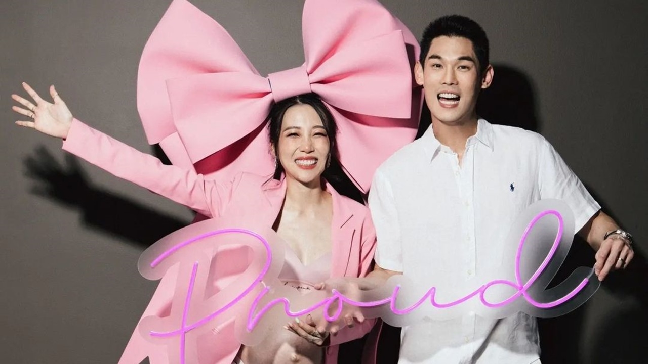 กันต์-พลอย ถ่ายภาพครอบครัวก่อนคลอด พร้อมเฉลยชื่อลูกสาว